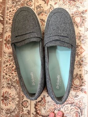 Dr. Scholl's Gray Felt Slip-On Loafers with Light Blue Insoles